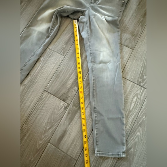 Athleta|Gray wash Sculptek stretchy skinny jeans,size 2•••designed for movement - Picture 14 of 16